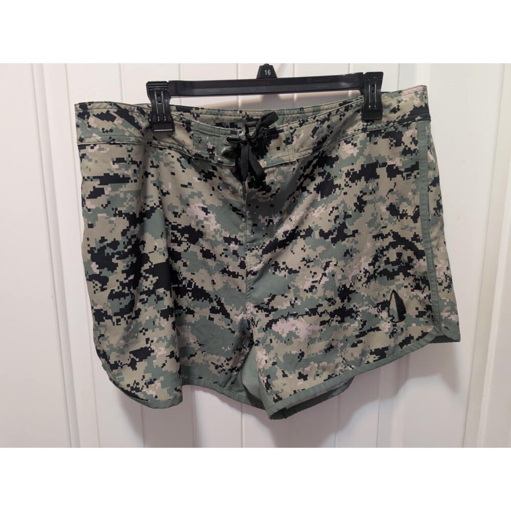 Mens Athletic Camo Shorts - Digital Woodland
